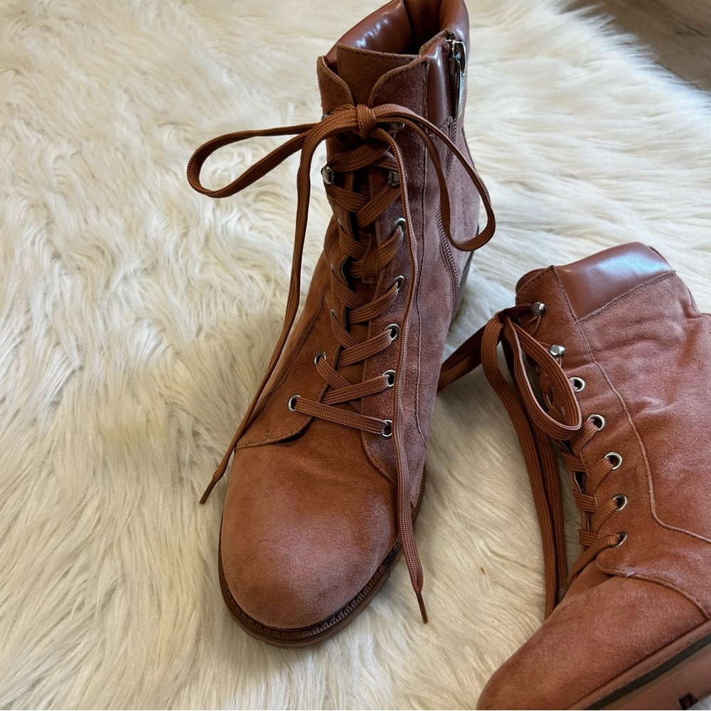 Vince Camuto Gaviana Pink Suede Lace Up Combat Boots Block Heel Womens 11W - Picture 3 of 11